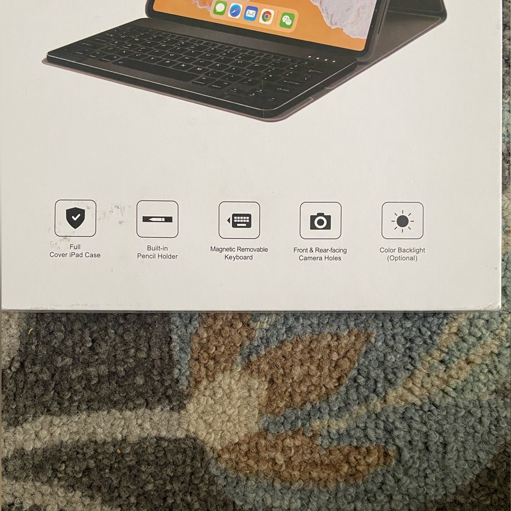 iPad Wireless Keyboard - Picture 2 of 3